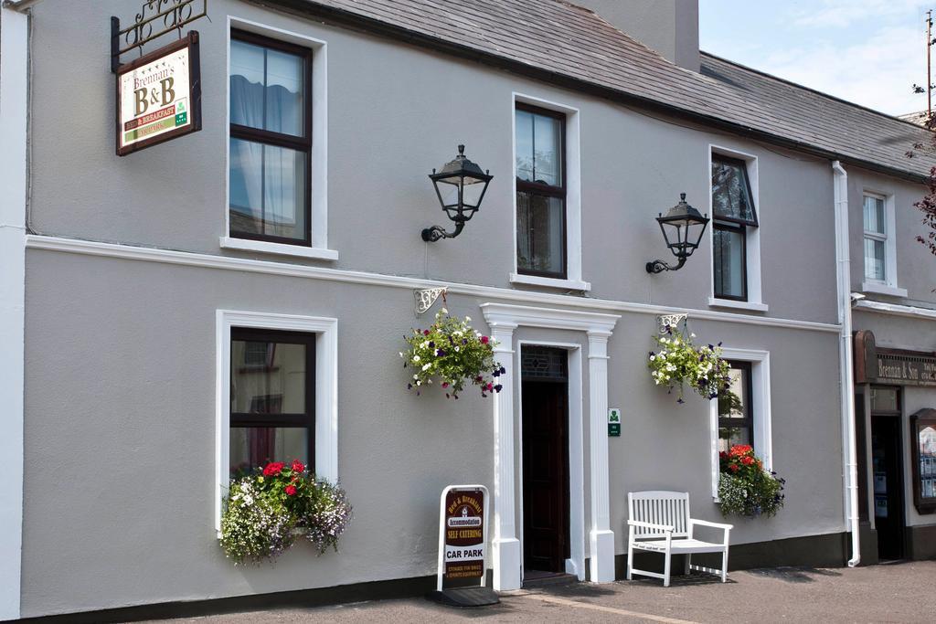 Brennan'S Accommodation Glenties Exterior photo