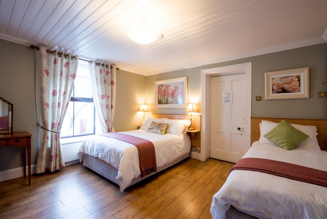 Brennan'S Accommodation Glenties Exterior photo